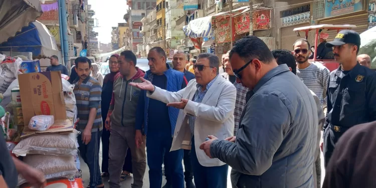 استعدادًا للعيد.. محافظ الدقهلية يتفقد الطرق والخدمات ويهنئ الأهالي