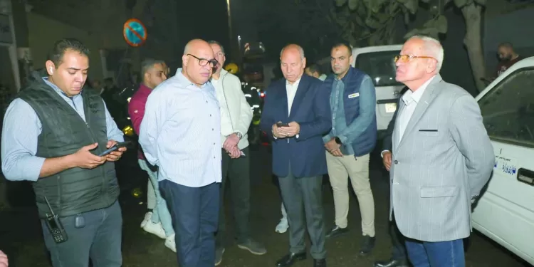 إصابة واحدة بصعوبة فى التنفس لكثافة الدخان: وزير الصحة يتابع تداعيات حريق المعامل المركزية 1 - جريدة الجمهورية إصابة واحدة بصعوبة فى التنفس لكثافة الدخان: وزير الصحة يتابع تداعيات حريق المعامل المركزية