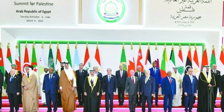 خط الدفاع «الأول» عن قضايا الوطن : الدبلوماسية الرئاسية .. سند الأمن القومى العربى