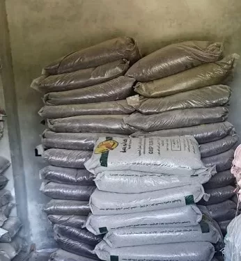 ضبط 10 طن أسمدة زراعية مجهولة المصدر بأولاد صقر