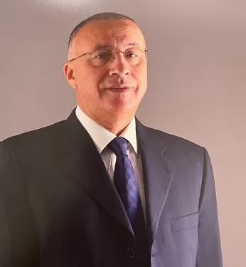 «عاصم سليمان» خبير أسواق المال يساهم في تعزيز الاقتصاد الوطني