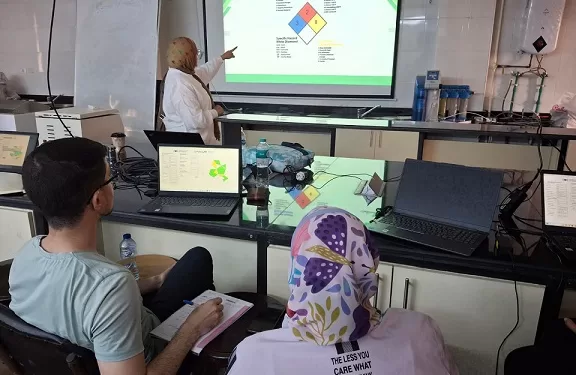 صيدلة حلوان تنظم ورشة عمل حول قياس الكيمياء التحليلية الخضراء