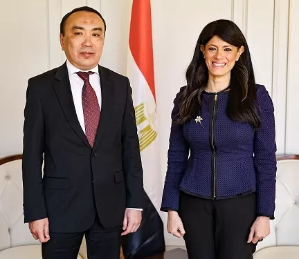 وزيرة التخطيط وسفير كازاخستان يبحثان الاستعدادات للدورة السادسة للجنة المشتركة