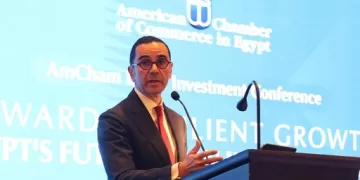 «الخطيب» يستعرض استراتيجية الدولة لجذب الاستثمارات في مؤتمر الغرفة التجارية الأمريكية