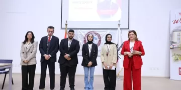 طلاب «طب المنصورة الجديدة» يبدعون في عرض إكلينيكي ضمن فعاليات الـ« Grand Round»