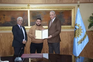 من الهموم إلى الأمل.. «محافظ الغربية» يدعم 36 أسرة بتوفير فرص عمل وتجهيزات مهنية 17 - جريدة الجمهورية 18 14 - جريدة الجمهورية