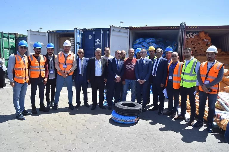 وزير الاستثمار: تطوير الموانئ يساهم في خفض تكاليف الإنتاج وجذب الاستثمارات بالإسكندرية 6 - جريدة الجمهورية 2 2 - جريدة الجمهورية