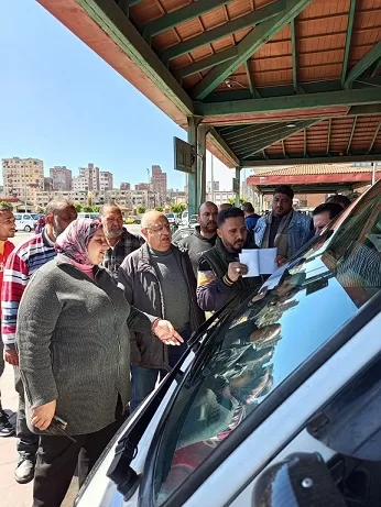 سكرتير عام محافظة الإسكندرية تقود حملات تفتيشية مكثفة على مواقف الميكروباص 2 - جريدة الجمهورية 2 99 - جريدة الجمهورية