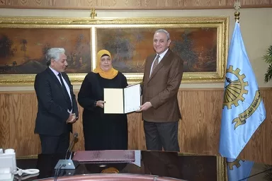من الهموم إلى الأمل.. «محافظ الغربية» يدعم 36 أسرة بتوفير فرص عمل وتجهيزات مهنية 22 - جريدة الجمهورية 23 4 - جريدة الجمهورية