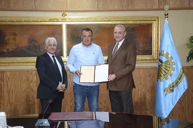 من الهموم إلى الأمل.. «محافظ الغربية» يدعم 36 أسرة بتوفير فرص عمل وتجهيزات مهنية 3 - جريدة الجمهورية 3 149 - جريدة الجمهورية