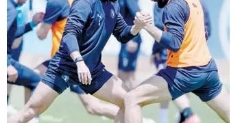 دراسة أورلاندو بـ «الفيديو» بيراميدز يراجع الأمور الفنية قبل الإياب الإفريقى