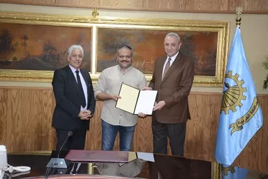 من الهموم إلى الأمل.. «محافظ الغربية» يدعم 36 أسرة بتوفير فرص عمل وتجهيزات مهنية 33 - جريدة الجمهورية 35 1 - جريدة الجمهورية