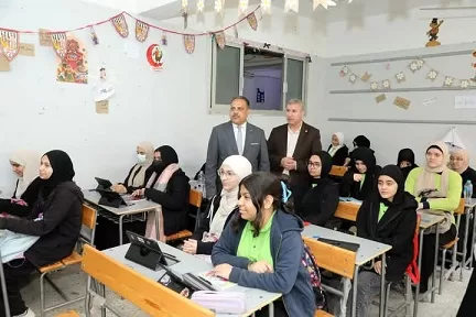 «محافظ الشرقية» في جولة تفقدية لمتابعة سير العملية التعليمية بمدارس الزقازيق 4 - جريدة الجمهورية 4 122 - جريدة الجمهورية