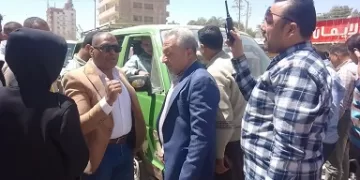 حملات مكثفة لمتابعة تعريفة السرفيس وضبط الأسعار في أسواق «مركز الصف»