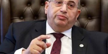 استيراد زيوت الطعام في مصر: 96% من الخارج.. وجمعية الخبراء تقترح حلولًا ضريبية لخفض الاستيراد