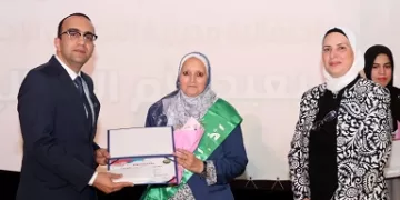 الإسماعيلية تكرم أمهات الشهداء والأمهات المثاليات.. تحية تقدير من «نائب المحافظ»