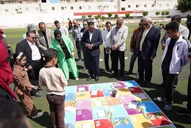 فرحة وانطلاق.. يوم ترفيهي يكسر روتين الدراسة لطلاب مبادرة«مدرستي تقرأ وتكتب بطلاقة» بمطروح 4 - جريدة الجمهورية 4 246 - جريدة الجمهورية