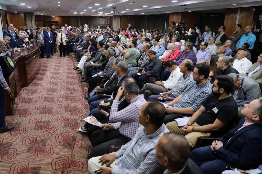 بشرى سارة للصحفيين.. عبدالمحسن سلامة يُطلق حزمة دعم مالي شاملة بزيادات تصل لـ100% 4 - جريدة الجمهورية 494133692 680473041268993 7886120739395783605 n - جريدة الجمهورية