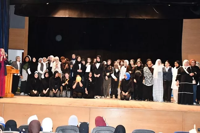 كلية البنات عين شمس تستضيف مؤتمرًا حول الهوية والتماسك المجتمعي 5 - جريدة الجمهورية 5 35 - جريدة الجمهورية