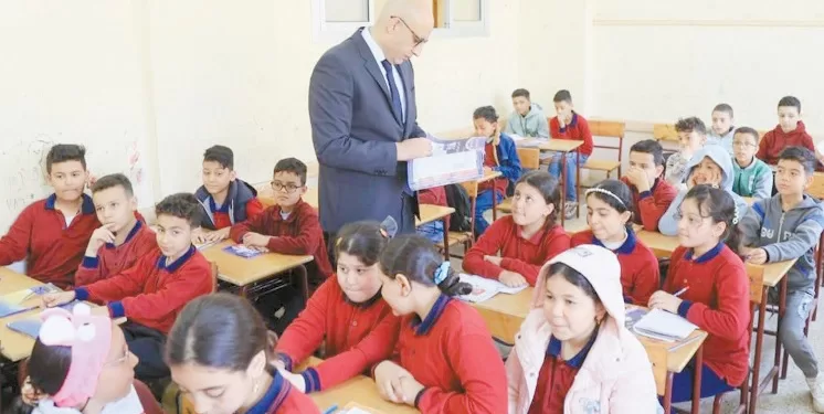 الوزير يفاجئ 7 مدارس فى 3 محافظات