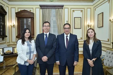 «رئيس جامعة القاهرة» يُهنئ الممثل الجديد لـ «جايكا» ويؤكد عمق الشراكة المصرية اليابانية 2 - جريدة الجمهورية 6 149 - جريدة الجمهورية