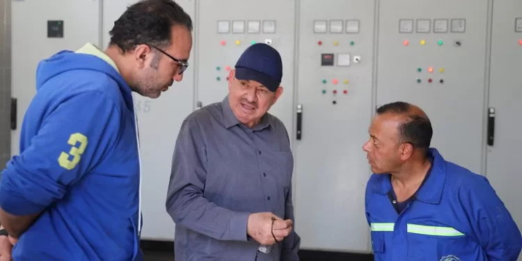 جولة ميدانية لـ«نافع» في محطات الرفع شرق الإسكندرية