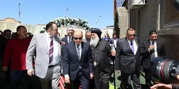 «محافظ كفر الشيخ» يشارك الأقباط احتفالات عيد القيامة المجيد نيابة عن «الرئيس»
