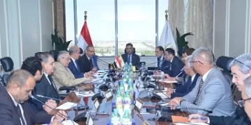 «وزير التموين» يوجه بتكثيف الاستعدادات وتشغيل غرف عمليات لضمان توريد القمح المحلي بسلاسة