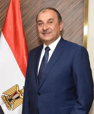 «شيمي» يتابع تقدم مشروعات التشييد التابعة للقابضة ضمن مبادرة «حياة كريمة»