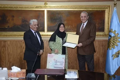 من الهموم إلى الأمل.. «محافظ الغربية» يدعم 36 أسرة بتوفير فرص عمل وتجهيزات مهنية 13 - جريدة الجمهورية 7 54 - جريدة الجمهورية