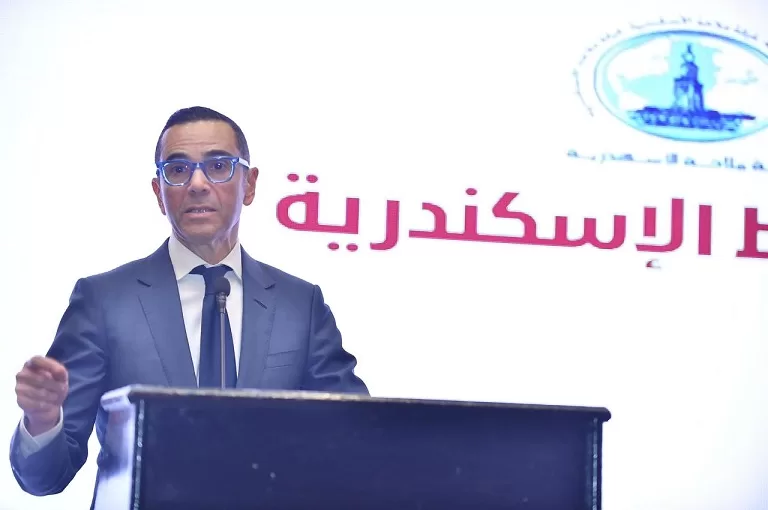 وزير الاستثمار: تطوير الموانئ يساهم في خفض تكاليف الإنتاج وجذب الاستثمارات بالإسكندرية 5 - جريدة الجمهورية 9 2 - جريدة الجمهورية