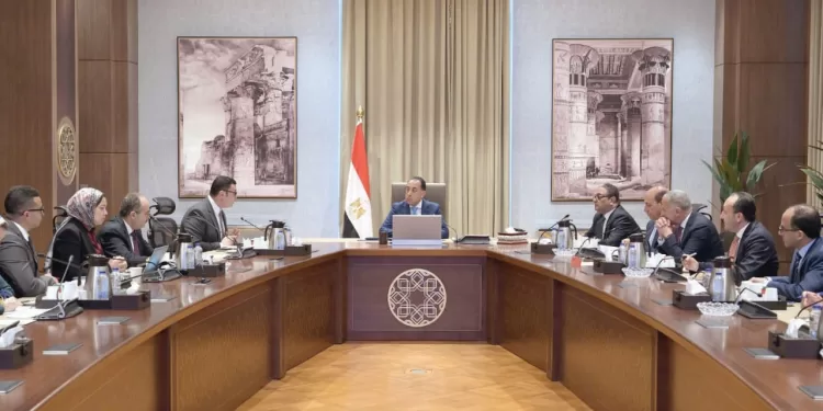 إنجاز يتحقق بأيدٍ مصرية 1 - جريدة الجمهورية ضبط مركز تعليمى وهمى يمنح شهادات مزورة بمدينة نصر