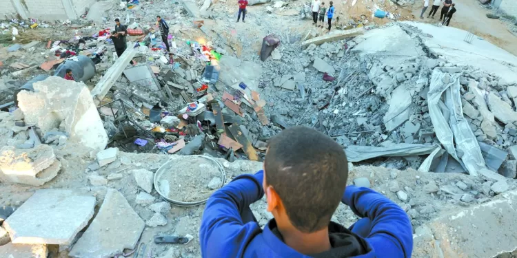 احتفالات ومكافآت فى بيراميدز