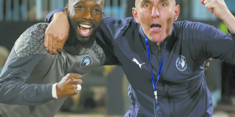 احتفالات ومكافآت فى بيراميدز 1 - جريدة الجمهورية احتفالات ومكافآت فى بيراميدز