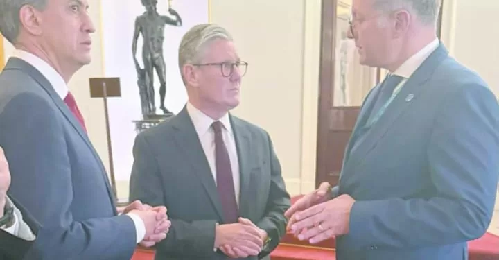 وزير الرياضة ومحافظ الجيزة يفتتحان ملاعب نادى الصحفيين