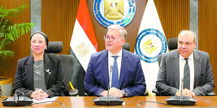 وقود الطائرات من زيوت الطعام المستعملة