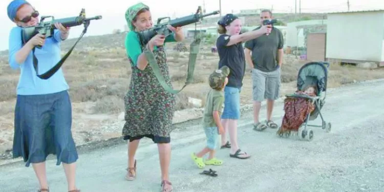 أنا‭ ‬ابن‭ ‬المستعمرة‭..‬ ‭ ‬أنا‭ ‬وجه‭ ‬إسرائيل‭ ‬الجديد