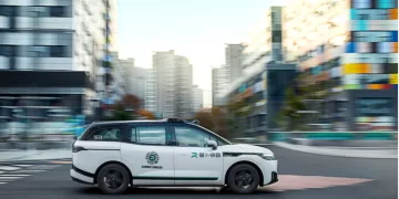 الذكاء الاصطناعي يقود المستقبل: سيارات ذاتية القيادة تتجاوز مهارات البشر!