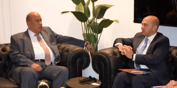 غرفة القاهرة توقع مذكرة تفاهم مع نظيرتها الفرنسية لتعزيز الاستثمارات الثنائية