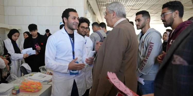 طلاب الجامعة المصرية اليابانية يُطلقون حملات توعية للوقاية من الأمراض المزمنة