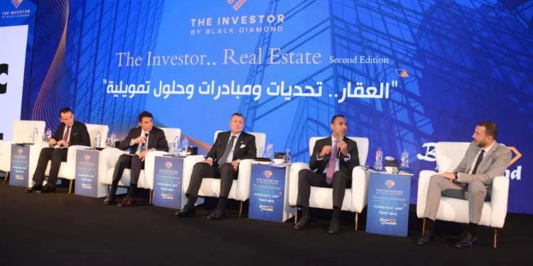 وزارة العمل وغرفة الملابس توقعان بروتوكول تعاون لتأهيل الكوادر وتوفير فرص عمل جديدة