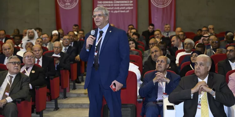 رئيس الجامعة المصرية اليابانية: حريصون على التفاعل الإيجابي في المحفل العربي بالكويت