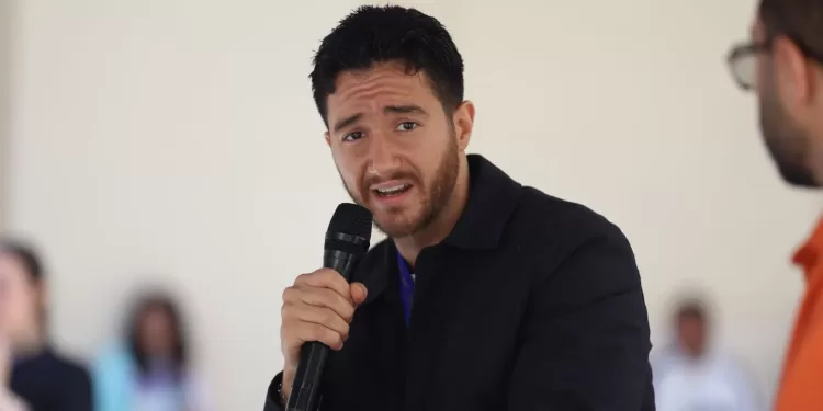 الفنان أحمد مالك: التميز المهني هو الطريق الحقيقي للنجاح