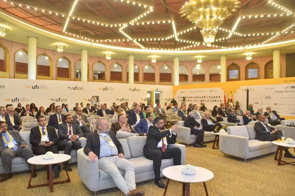 خبراء عالميون يبحثون دمج الاستدامة والتكنولوجيا في تصميم المعارض المستقبلية 2 - جريدة الجمهورية WhatsApp Image 2025 04 29 at 8.59.35 PM 3 - جريدة الجمهورية