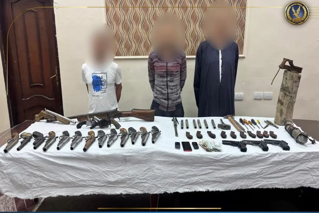 ضربات أمنية موجعة: مصرع هارب من الإعدام وسقوط عصابات مسلحة في القاهرة 4 - جريدة الجمهورية WhatsApp Image 2025 04 30 at 2.38.22 PM 2 - جريدة الجمهورية