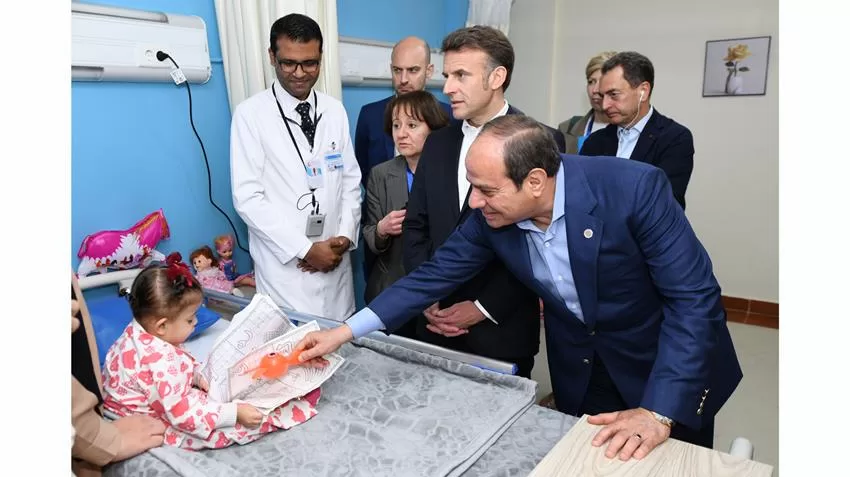 فيديو| الرئيس عبد الفتاح السيسي ونظيره الفرنسي يقومان بزيارة إلى مدينة العريش بشمال سيناء 8 - جريدة الجمهورية pp 25 jpg - جريدة الجمهورية