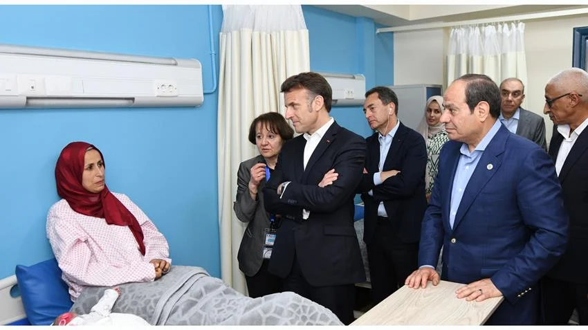 فيديو| الرئيس عبد الفتاح السيسي ونظيره الفرنسي يقومان بزيارة إلى مدينة العريش بشمال سيناء 11 - جريدة الجمهورية pp 28 jpg - جريدة الجمهورية