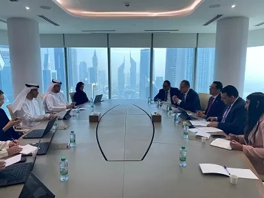 وزير الاستثمار يبحث تطورات الشراكة الاستراتيجية مع نظيره الإماراتي خلال زيارة أبوظبي 2 - جريدة الجمهورية 1 209 - جريدة الجمهورية