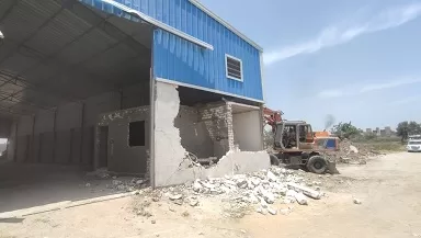 حملات مكثفة لمواجهة التعديات.. إزالة عشرات المخالفات العمرانية بشرق الإسكندرية 2 - جريدة الجمهورية 1 240 - جريدة الجمهورية