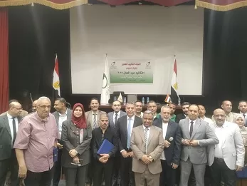«يوم التميز والعطاء».. نقابة البريد برمسيس تكرم 16 من العاملين المبدعين 3 - جريدة الجمهورية 1 249 - جريدة الجمهورية